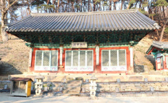 ‘17세기 사찰 양식’ 문수사 극락보전 보물지정 예고