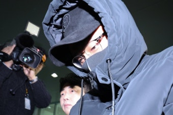 ‘테라·루나 사태’ 권도형 측근 한창준 국내 송환…검찰 압송