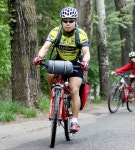 “자전거 타고 세계 곳곳 질주 30년… 10년은 더 가야죠!” [양종구의 100세 시대 건강법]