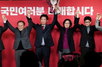 與 위성정당에 530명 신청…민주 비례 1번, 반미단체 인사