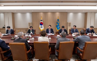 尹, 美 하원 코리아스터디그룹 접견…한미동맹 협력 논의