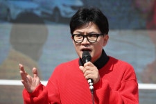 한동훈 “이재명, 삼겹살 안 먹고 왜 먹은 척하나”