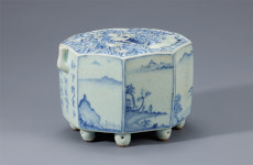 팔각연적위에 그려진 中 호수… 구름속 용도 생동감 있게 조각