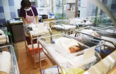 건강관리사 자격 갖춘 친정엄마도 ‘산후조리 정부 지원금’ 받는다