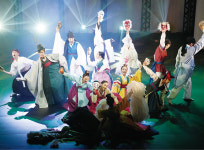 광대들 춤사위 보며 새해에도 ‘얼쑤∼’