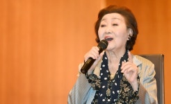 ‘노오란 샤쓰의 사나이’ 원로가수 한명숙 별세…향년 90세