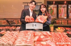‘고급 돼지고기’ 브랜드 공개한 현대백화점… 백화점 업계 첫 시도