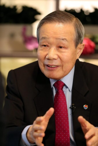 “박정희 모가지 따러 왔수다” 김신조 목사 별세