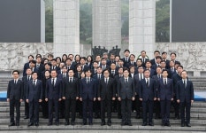 4·19혁명 65주년…정치권, 국립 4·19 민주묘지 참배