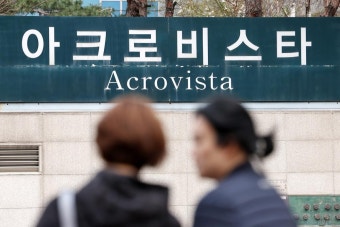 검찰 ‘尹부부 사저’ 압수수색…건진법사 의혹 수사