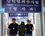 ‘처자식 3명 바다 추락 살해 혐의’ 40대 가장 구속
