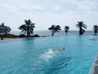 호텔 수영장의 진화… 인피니티풀로 승부 건다