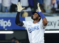 독수리의 비상 이끈 폰세投… 폭발적인 무력시위 현민打