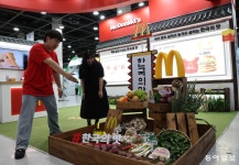 냉동김밥-떡볶이 등 쌀가공 수출품 다양… 세계로 가는 K농업