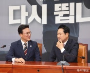 김민석 만난 장동혁 “여야 손잡기엔 거리 너무 멀어”