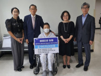 압구정현대 주민들, 암투병 관리소 직원 위해 1억 모았다