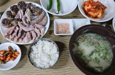 사골국물 깊은 풍미 입힌 속 꽉 찬 전통순대의 기품[김도언의 너희가 노포를 아느냐]