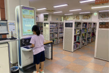 [강서구] 무장애 반납기, 벽 낮춘 도서관