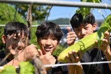 농촌 유학마을 조성… 귀촌 가족에 거주비 지원