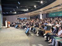 시니어 고객 통합 플랫폼 특화