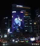 “오늘도 수고했어요” 가수 정승환의 퇴근길 ‘룩스 라이브’