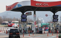 주유소 휘발유값 100원 싸질 듯…2주마다 가격 조정