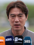 ‘홍명보 감독 선임’ 수사 2년째 미적…고발된 정몽규 그냥 물러날 판