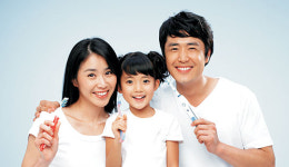 <구강관리가 건강 첫걸음>치아건강 지키는 법도 나이따라 달라요 !