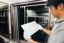 <사랑 그리고 희망 - 2009 대한민국 리포트>社運 건 2조 태양광 사업 ‘마침내 빛이 보이다’