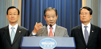<李대통령 재산 331억 기부> ‘오늘의 MB 있게 한 빚 갚자’ 자신과, 어머니와, 국민과의 약속 실천