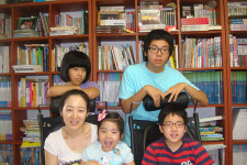 <아이사랑-다둥이네>“출장·야근 밥먹듯 해도 네 천사 보면 절로 힘나”