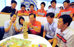 회장님과 함께 창의 게임