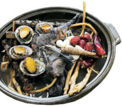 오골계, ‘보양의 흑기사’… 뼛속까지 원기 살리네 !