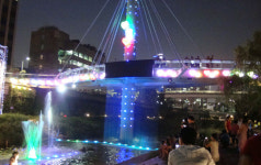 청계천 ‘청혼의 벽’ 777번째 커플 주인공은?