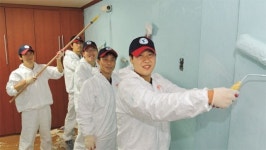 <1사1촌이 농촌 행복 키운다>쓰러져가는 노인회관·보육원 재정비…‘희망’을 덧칠하다