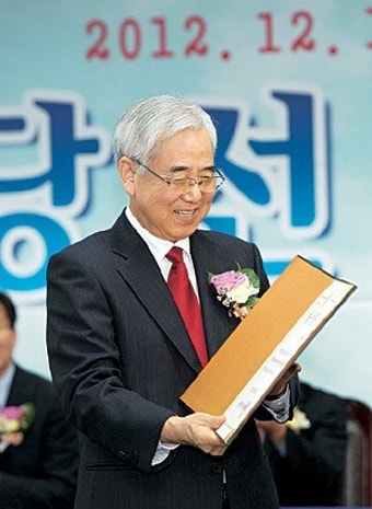 문용린 “곽노현 학생인권조례부터 손본다”
