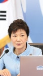 朴대통령 지지도 한달보름새 8.9%P 하락