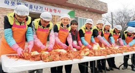 “농촌 어르신들과 이야기꽃 피워요”