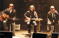 “해체 아니지만 ‘들국화 행진’더는 어려워 인권이는 밴드활동… 난 작곡에만 몰두”