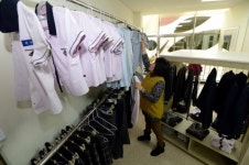 미니학교 ‘학교주관 교복구매’ 난망