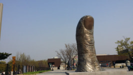 <느낌이 있는‘新 풍물기행’>三國 전쟁의 함성 사라진 곳… 낡은 土城엔 벚꽃잎만 ‘花르르’