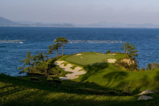 <전국의 이색 골프장>그린에만 올리면 홀인원 ‘깔때기 홀’