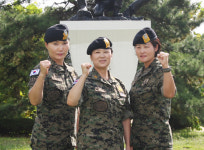 ‘검은 베레 3총사’ 점프 4000회·천리행군… ‘악으로, 깡으로…’