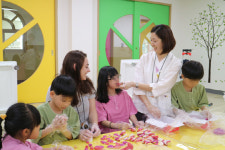 <행복한 선생님, 행복한 학생>다문화학생 한글·배례법 교육… 예절 배우니 어른 존경심도 쑥∼