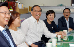<파워인터뷰>홍 장관은 누구… 말은 ‘1·2·3’법칙따라 행동은 ‘和而不同’으로 검도 등 만능 스포츠맨