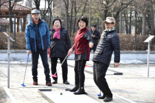 “어르신도 아이도 나이스샷!”… 노원구 ‘무료 가족골프장’ 북적