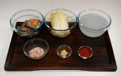 <정재덕 셰프의 사계절 건강 밥상>게국지, 김치와 꽃게 … 두 밥도둑의 ‘얼큰한 만남’