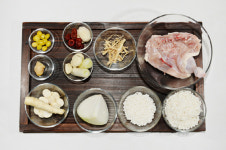 <정재덕 셰프의 사계절 건강 밥상>삼계탕반(飯), 뽀얀 국물 야들야들 닭살… 지친 오장육부를 깨운다