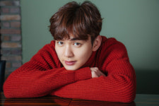 유승호 “제 첫 멜로 연기 점수요?… 100점이요, 하하~”