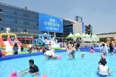 폭염 속 지자체 운영 물놀이장 인기